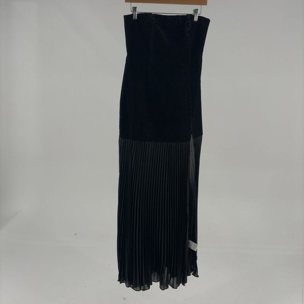 Toccin Sculpted Maxi Dress